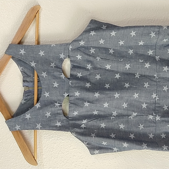 Nasty Gal Blue & White Stars Fit & Flare Cut-out Dress 4th of July  M - Picture 2 of 7
